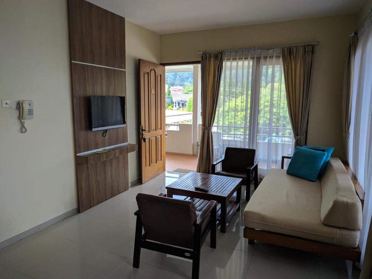 Hotel Pondok Asri Tawangmangu Extérieur photo